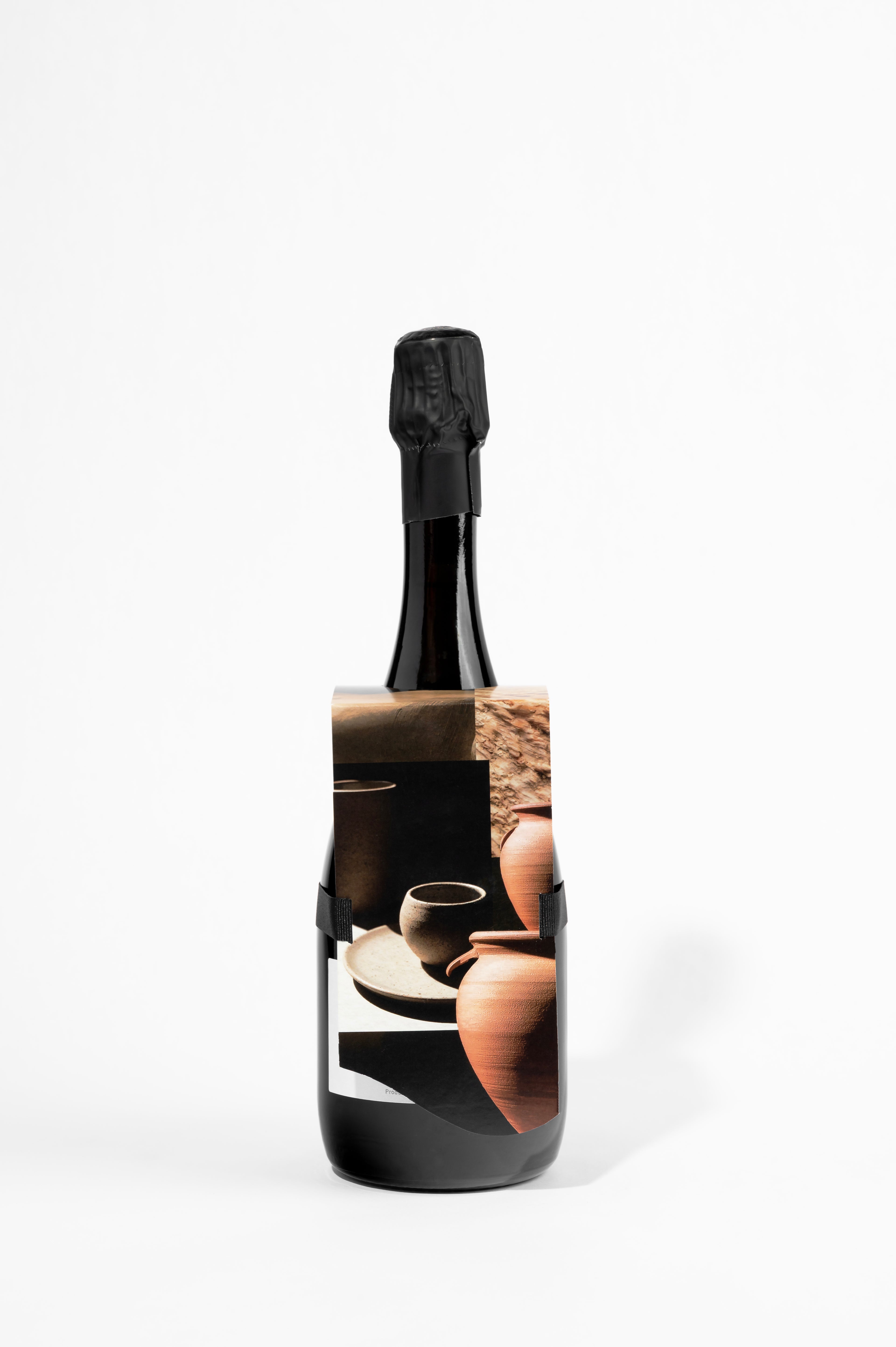 Set of 3 Premium Bottle Gift Tags - Moulded Pottery